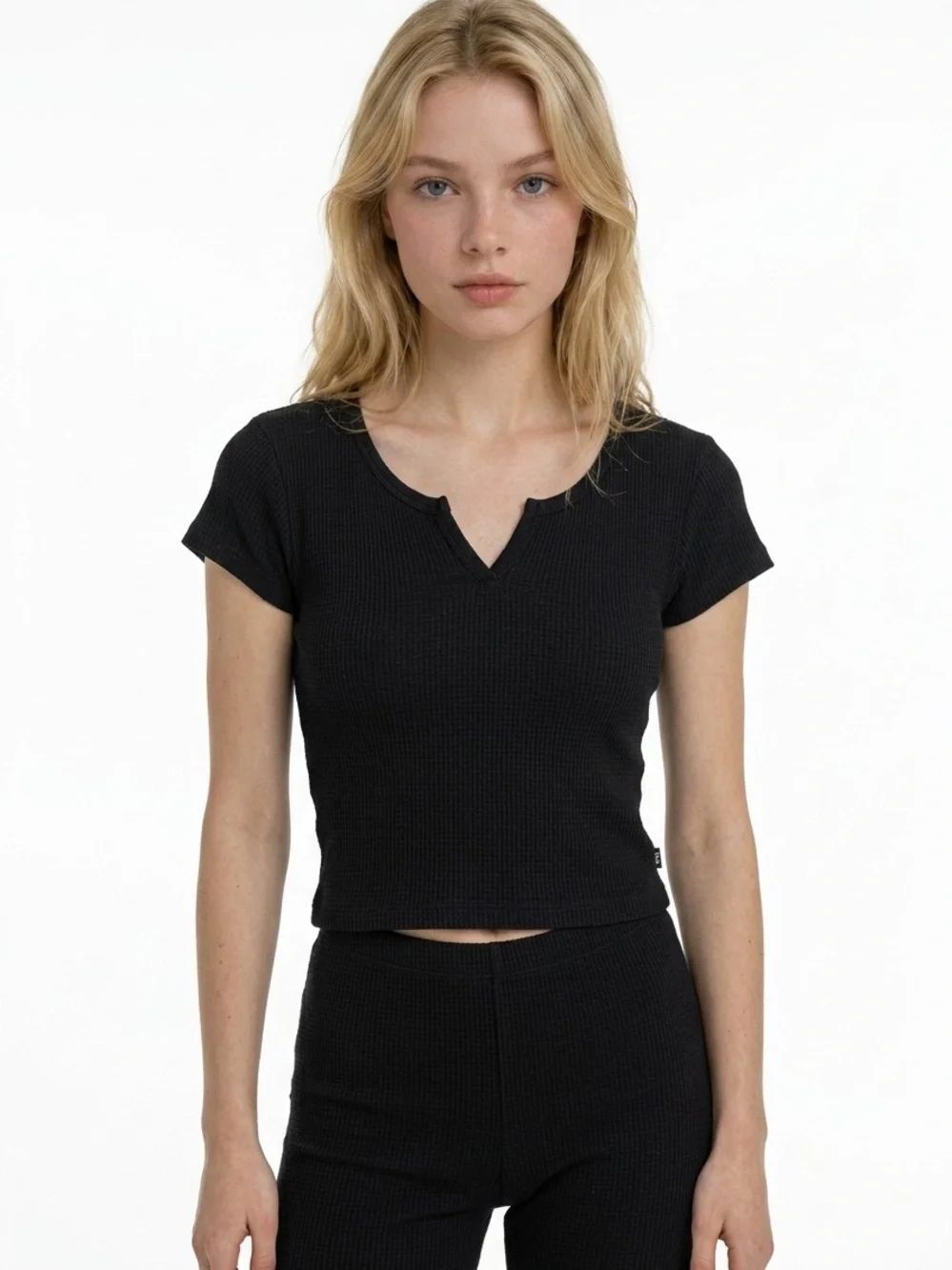 TNA | ARITZIA Black Waffle Texture Notch-Neck Short Sleeve Top Women’s Size XS